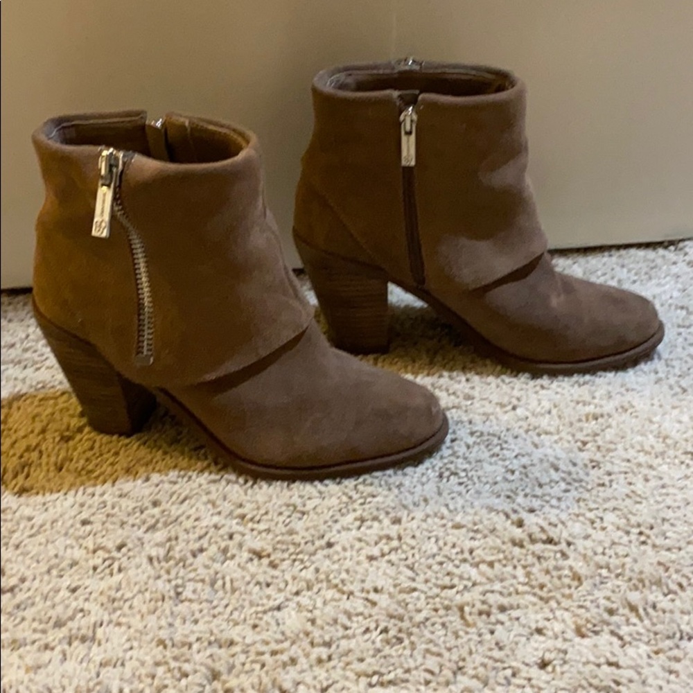 JESSICA SIMPSON BOOTIES